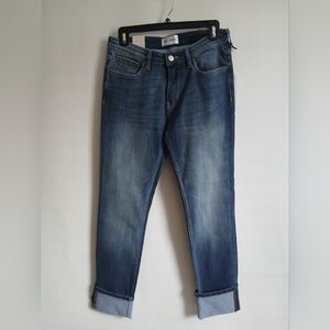 Women's Dish denim mediumwash straight & narrow cuffed midrise Sz27/32